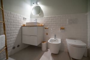 thumbnail: Bathroom