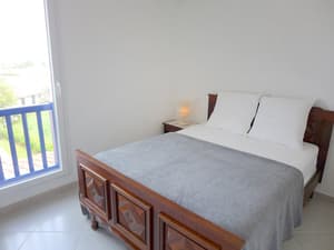 thumbnail: General view
