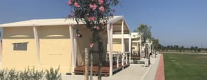 thumbnail: Exterior