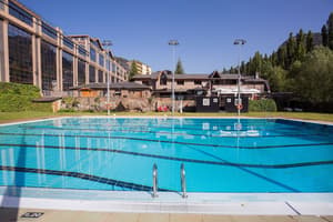 thumbnail: Outdoor pool