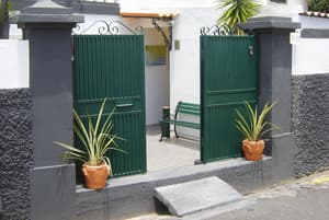 thumbnail: Property entrance