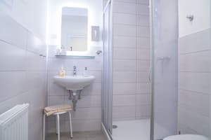 thumbnail: Bathroom sink
