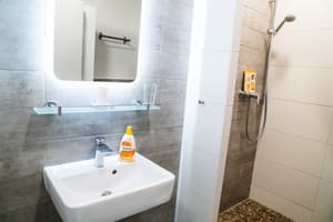 thumbnail: Bathroom sink