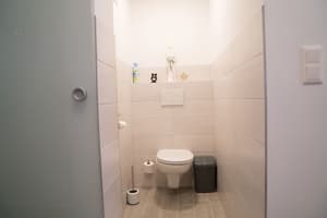 thumbnail: Bathroom amenities