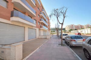 thumbnail: Front of property