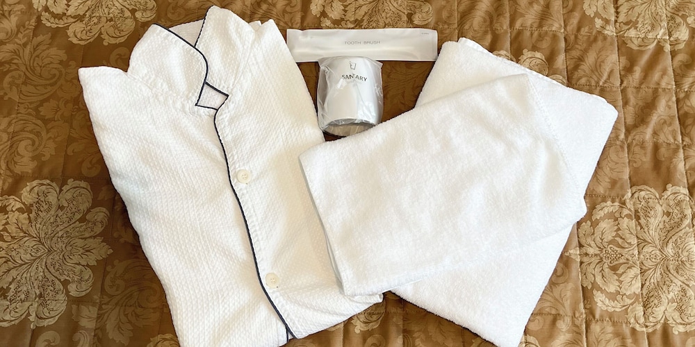 Room amenity