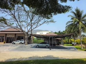 thumbnail: Parking