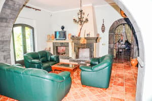 thumbnail: Interior