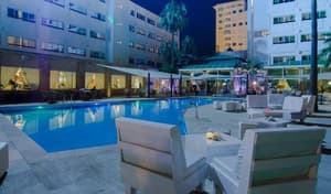 thumbnail: Pool