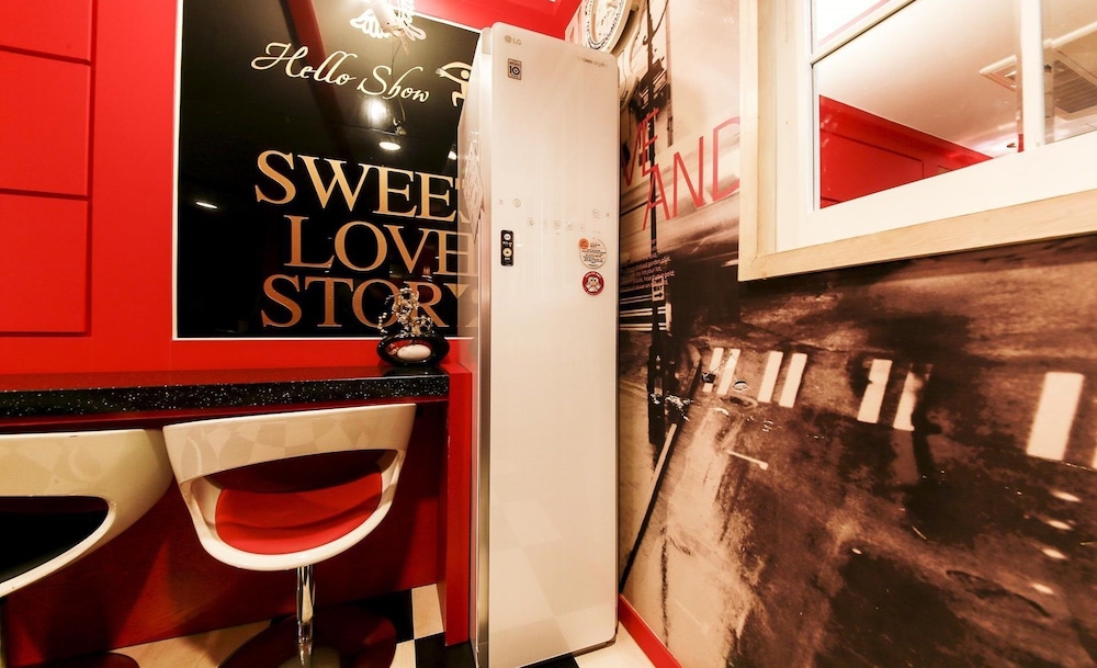 Room amenity