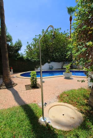 thumbnail: Private pool