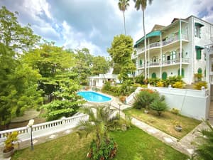 thumbnail: Exterior