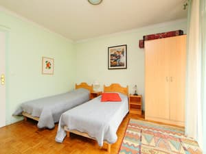 thumbnail: General view