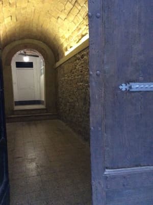 thumbnail: Interior entrance