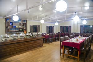 thumbnail: Dining