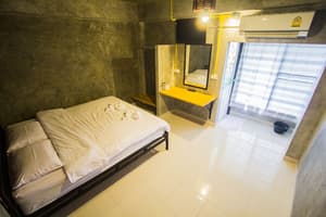 thumbnail: Room