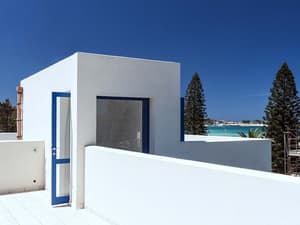 thumbnail: Exterior