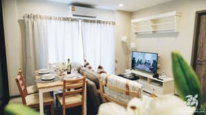 thumbnail: In-room dining