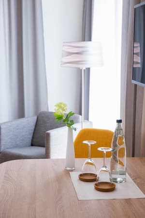 thumbnail: In-room dining