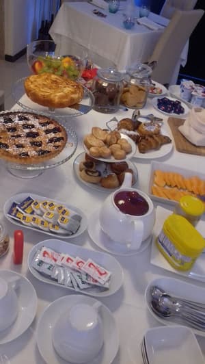 thumbnail: Breakfast buffet