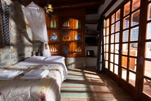 thumbnail: In-room dining