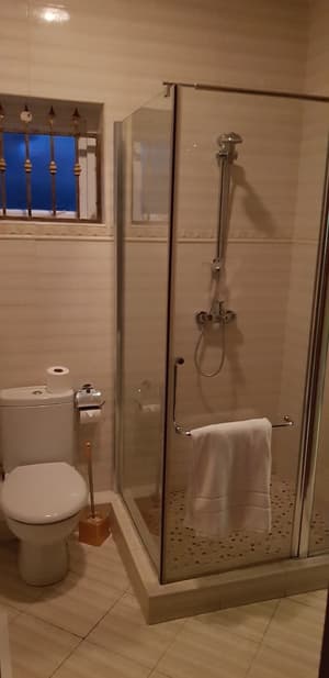 thumbnail: Bathroom shower