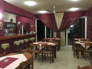 thumbnail: Bar (on property)