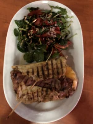 thumbnail: Restaurant