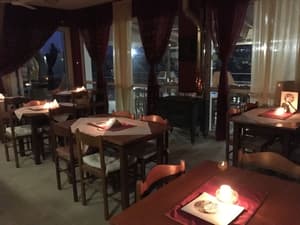 thumbnail: Restaurant