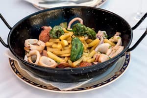 thumbnail: Restaurant