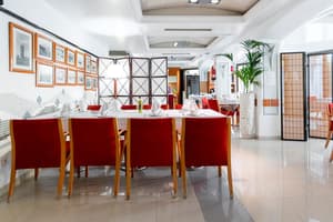 thumbnail: Restaurant
