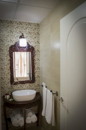 thumbnail: Bathroom