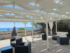 thumbnail: Terrace/patio