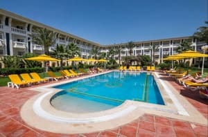 thumbnail: Outdoor pool