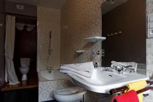 thumbnail: Bathroom