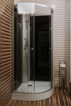 thumbnail: Bathroom shower