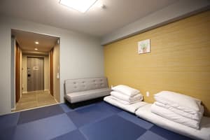 thumbnail: Room