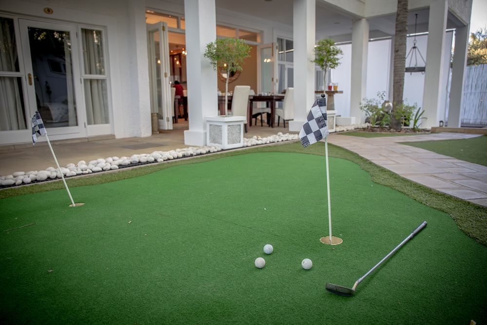 Mini-golf