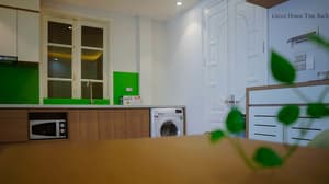 thumbnail: Breakfast area