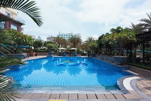 thumbnail: Pool