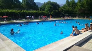 thumbnail: Pool