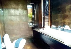 thumbnail: Bathroom