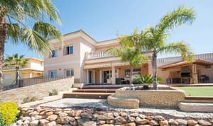 thumbnail: Exterior