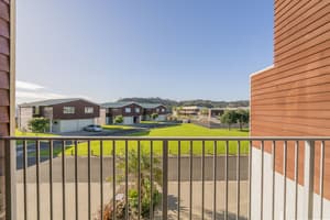 thumbnail: Front of property