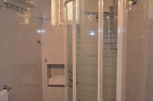 thumbnail: Bathroom shower