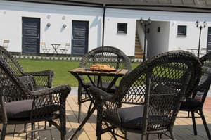 thumbnail: Terrace