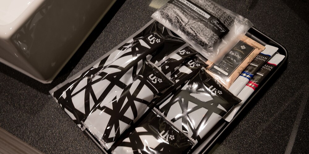 Bathroom amenities
