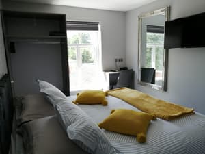 thumbnail: Private kitchenette