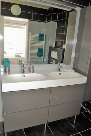 thumbnail: Bathroom sink