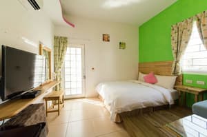 thumbnail: Room
